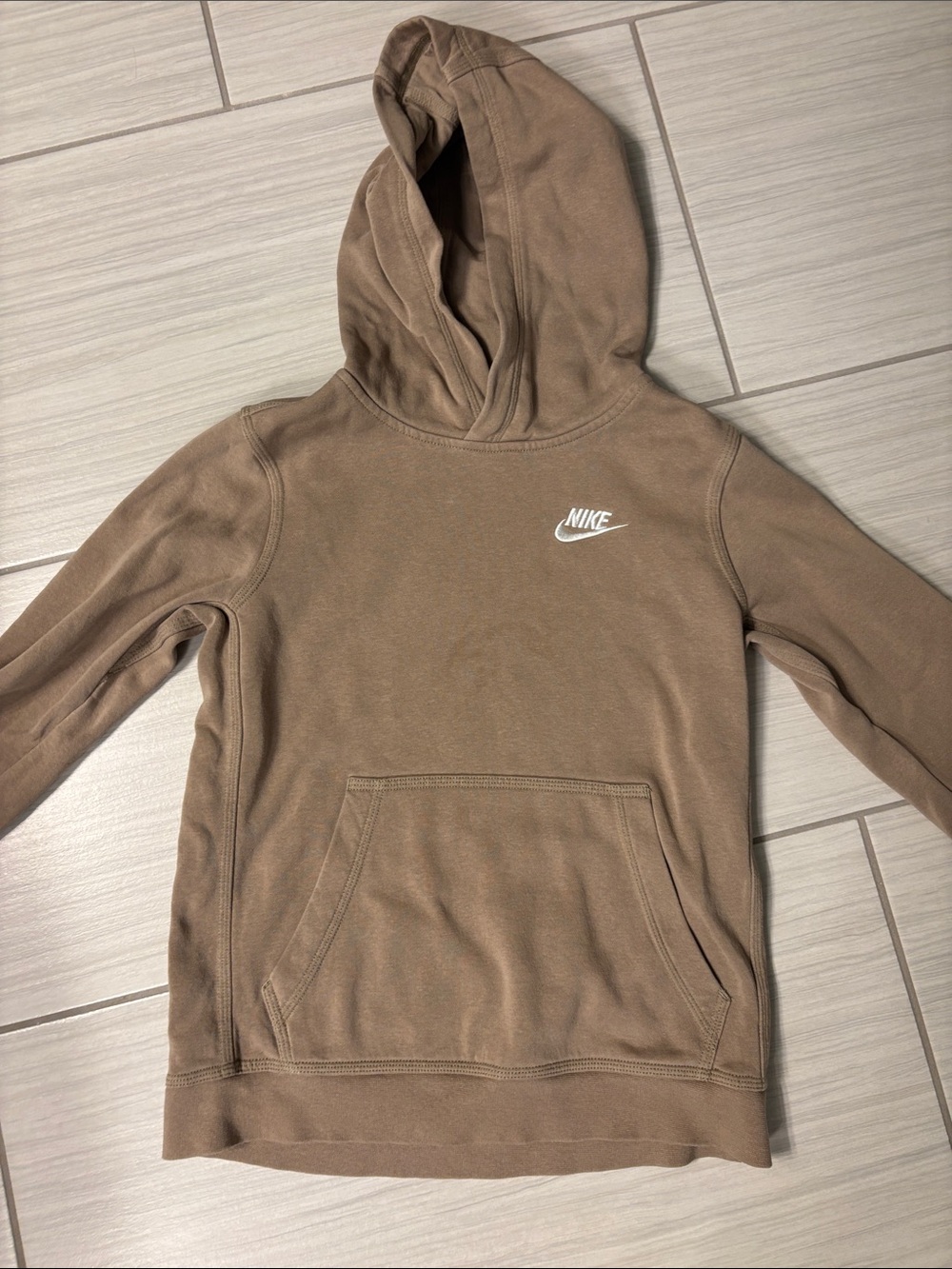 Boys medium tan Nike hoodie.